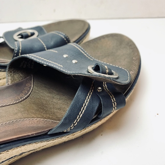 CLARKS ARTISAN Navy Leather Espadrille Sandals 11 - Picture 4 of 12